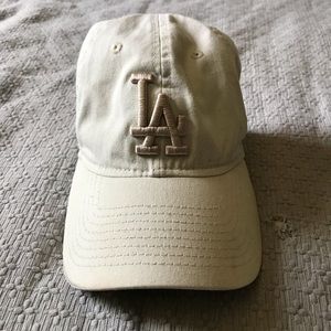 LA Dodgers Cream dad hat. New era